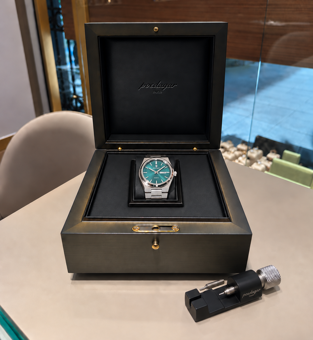 In einer eleganten Geschenkbox geliefert